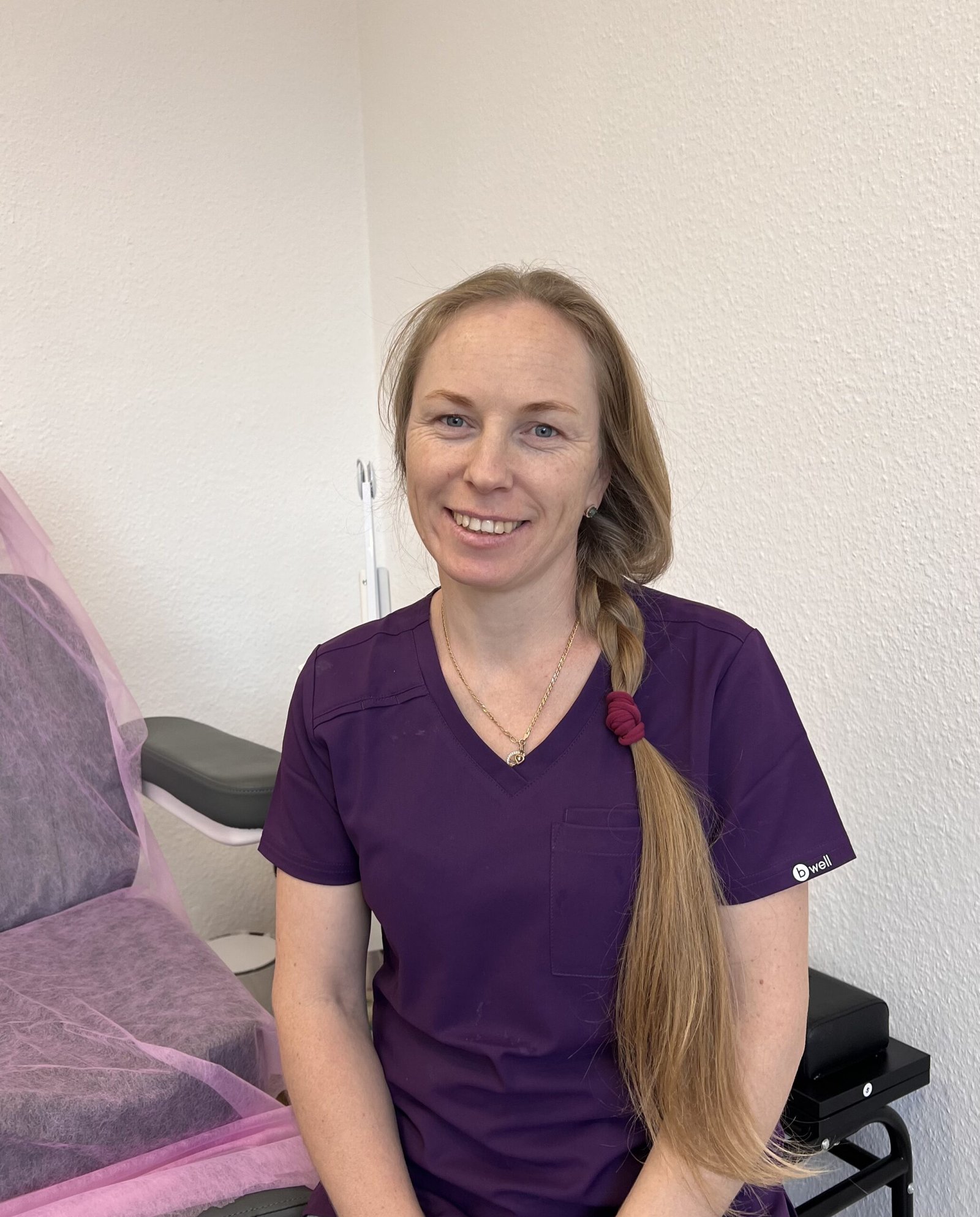 Senior Master Irina Blashchenko – IK Studio Nails & Tails