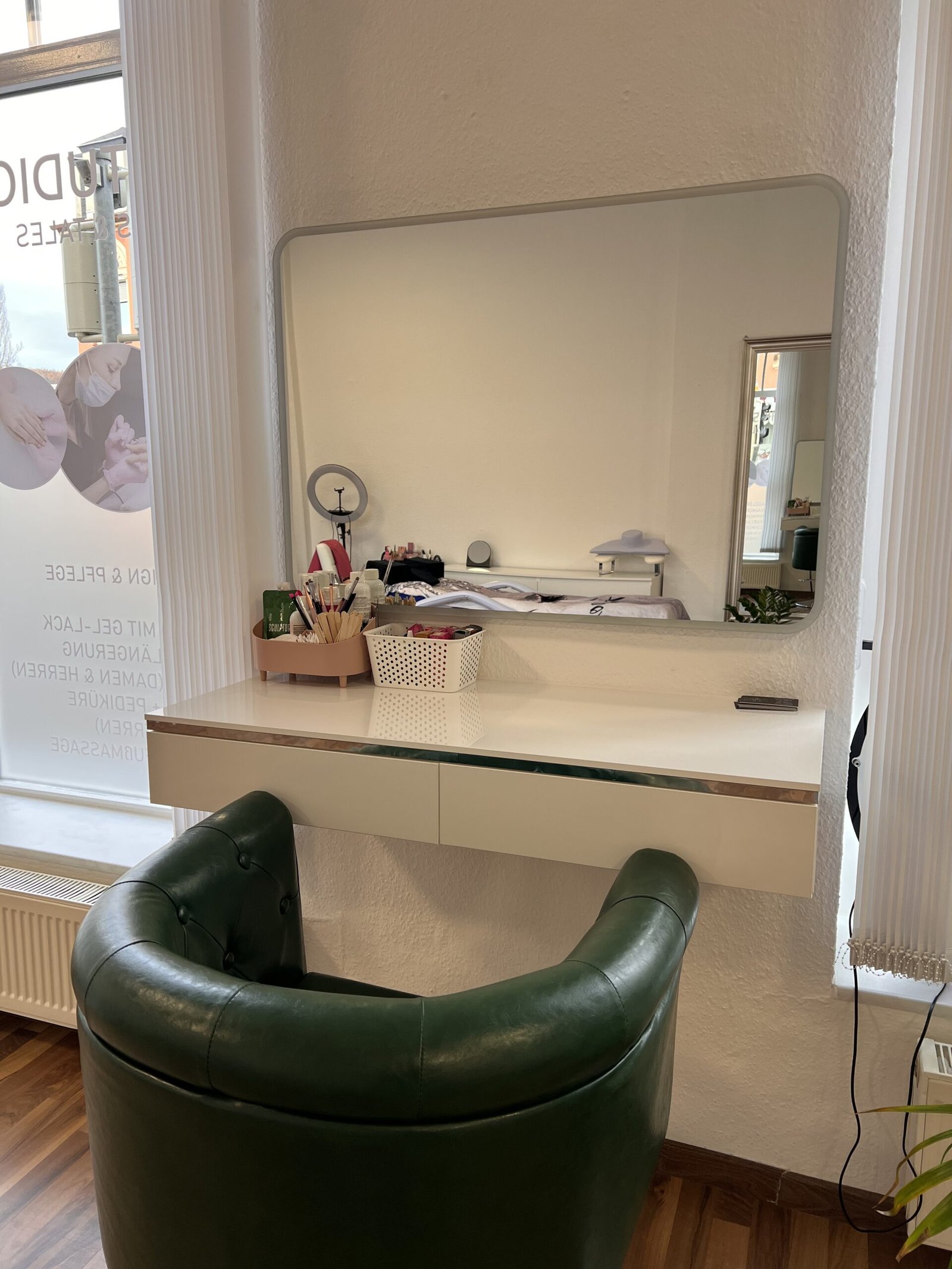 IK Studio – Nails & Tails: Studioansicht 1